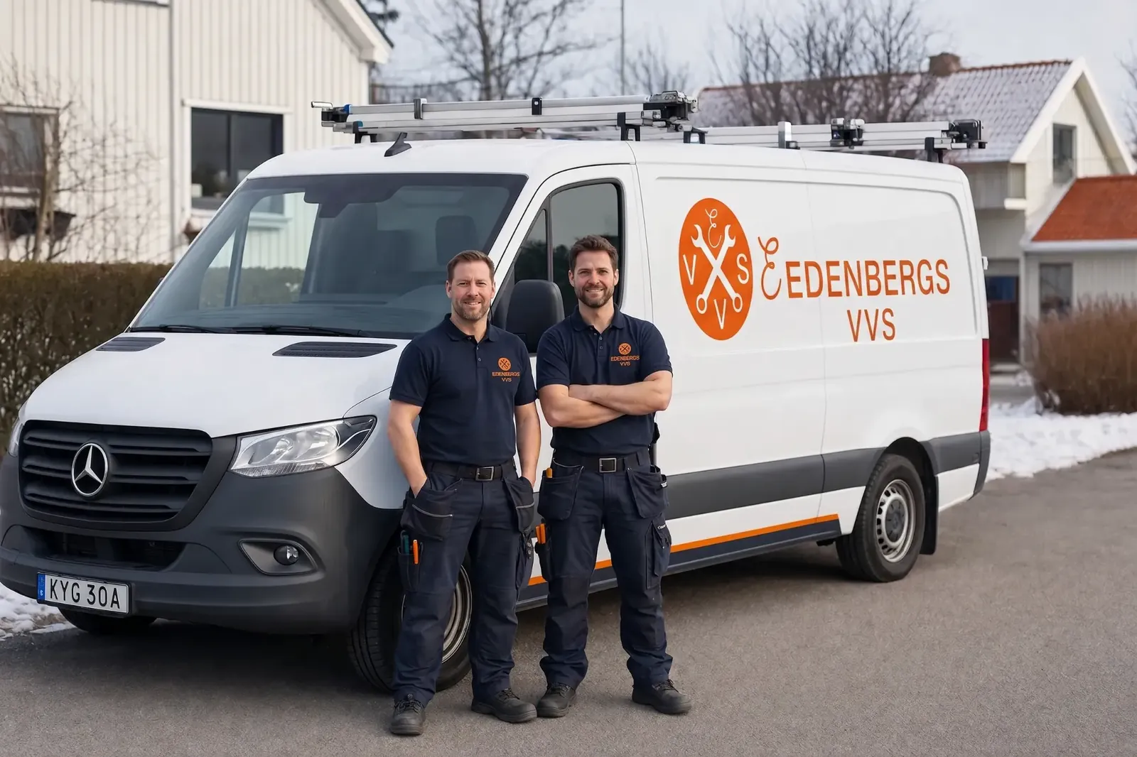 Edenbergs VVS servicebil och montörer redo för uppdrag