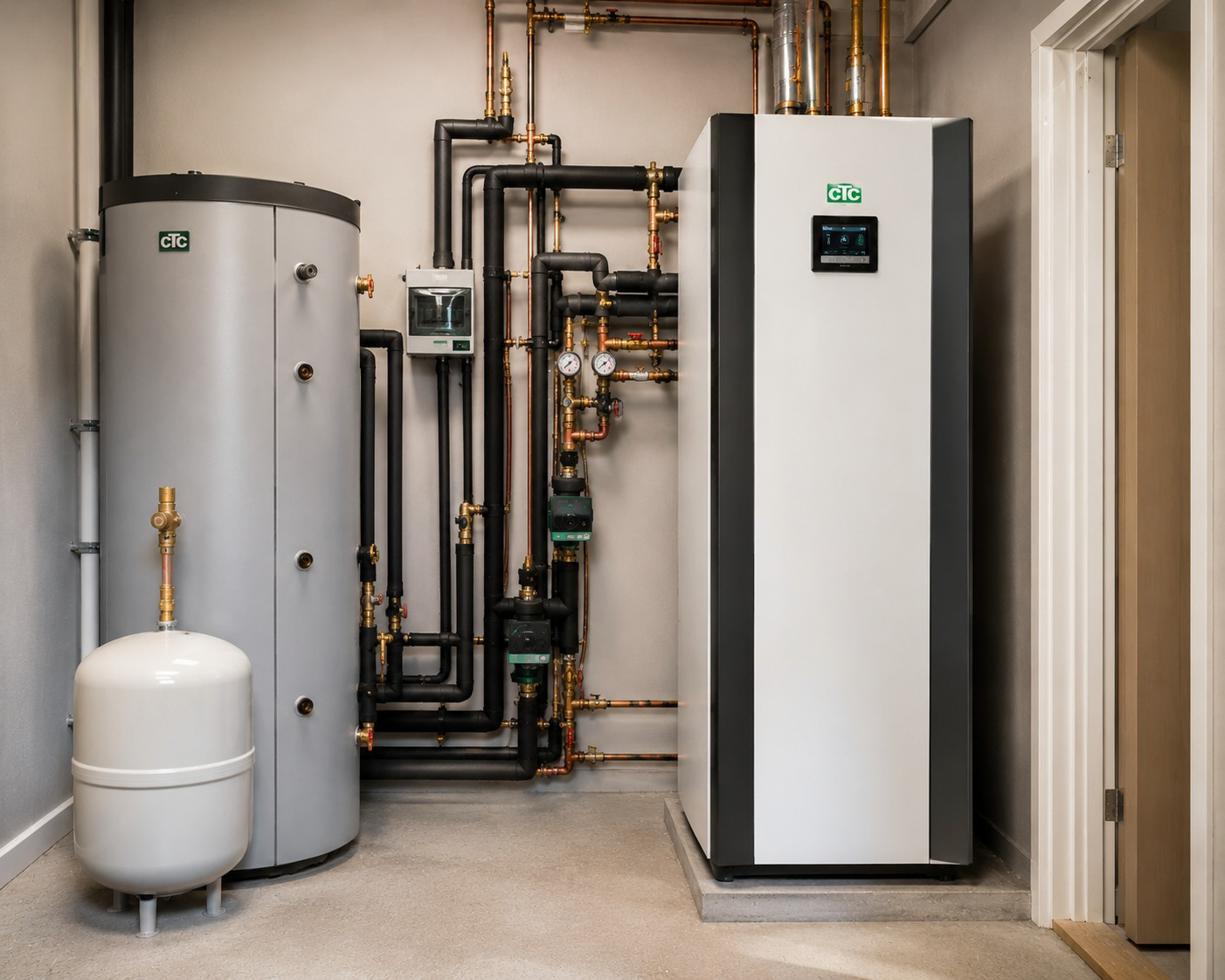 Edenbergs VVS byte bergvärmepump CTC EcoPart med ackumulatortank Täby